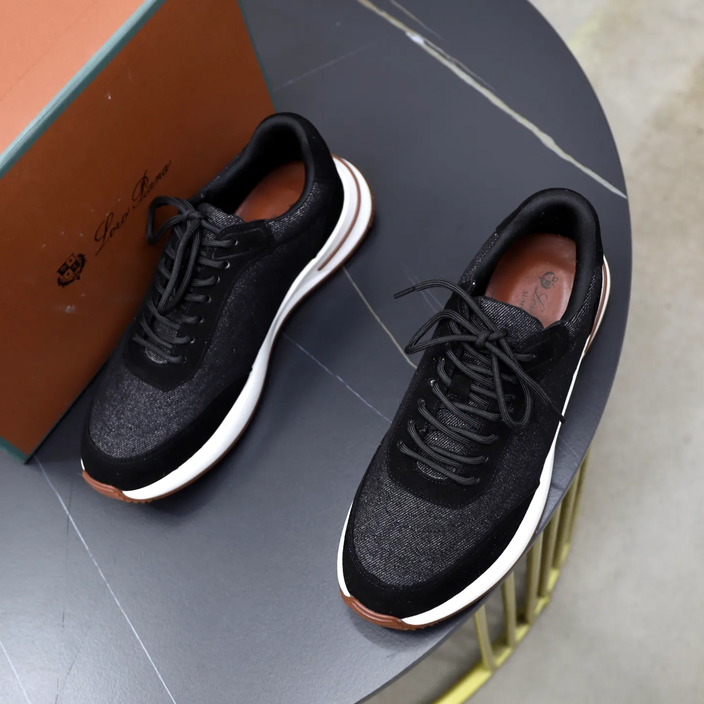 Ex-factory price: 462💰Loropiana LP men's shoes ♞size; 38-44 "45. Customized" original leather splicing. It is really easy to wear, lazy, relaxed, casual, perfect comfort, and there are many color choices, and they all look good with clothes. Is it true that Loropiana can bring social value? “Loropiana is the best thing money can buy”